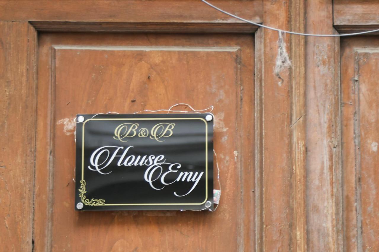 House Emy In Central ナポリ エクステリア 写真